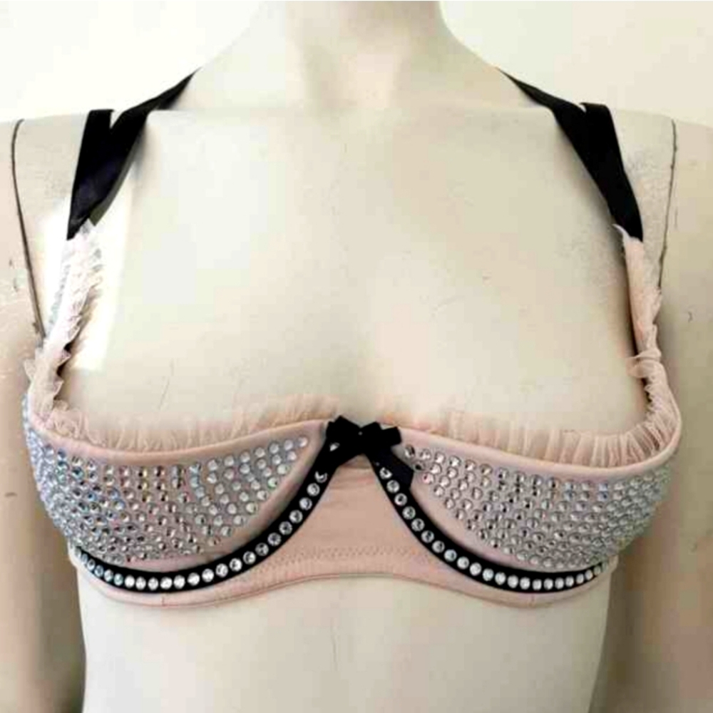 Victoria's Secret 1/4th Shelf Bra, Size Large